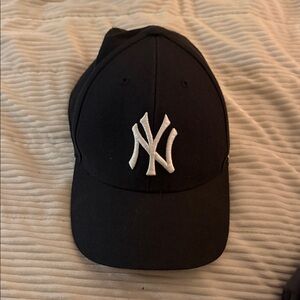 Navy Baseball Cap with White Logo New York Yankees